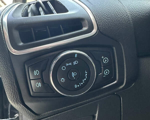 Чорний Форд Фокус, об'ємом двигуна 1.6 л та пробігом 224 тис. км за 7500 $, фото 39 на Automoto.ua