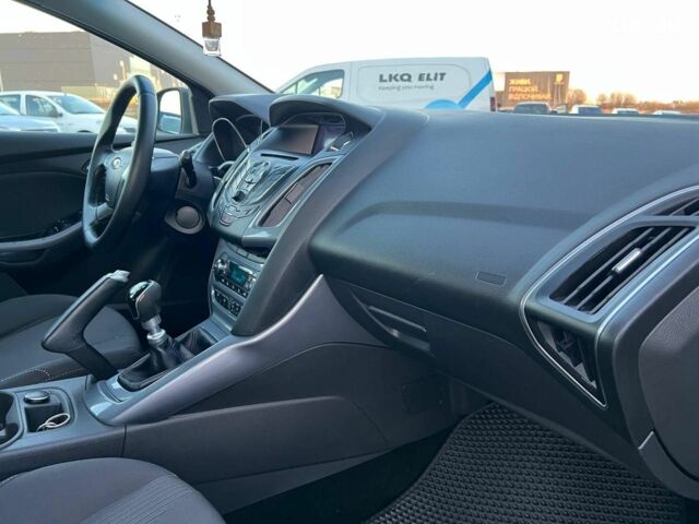 Чорний Форд Фокус, об'ємом двигуна 1.6 л та пробігом 295 тис. км за 7890 $, фото 38 на Automoto.ua