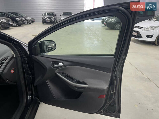 Чорний Форд Фокус, об'ємом двигуна 1.6 л та пробігом 212 тис. км за 7950 $, фото 15 на Automoto.ua