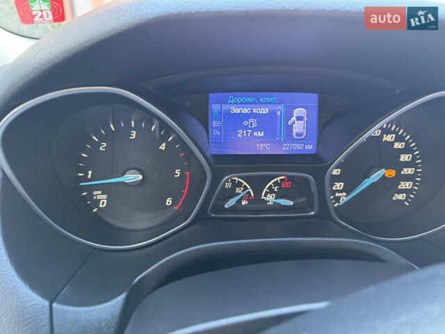 Чорний Форд Фокус, об'ємом двигуна 1.6 л та пробігом 227 тис. км за 8299 $, фото 122 на Automoto.ua