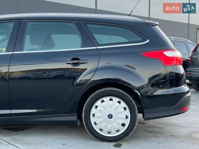 Чорний Форд Фокус, об'ємом двигуна 1.6 л та пробігом 295 тис. км за 7890 $, фото 3 на Automoto.ua