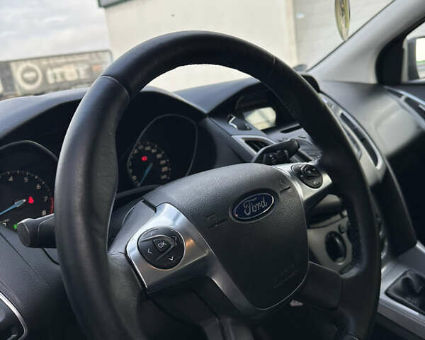 Чорний Форд Фокус, об'ємом двигуна 1.6 л та пробігом 224 тис. км за 7500 $, фото 40 на Automoto.ua