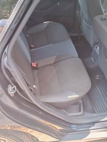 Черный Форд Фокус, объемом двигателя 1.6 л и пробегом 365 тыс. км за 6500 $, фото 3 на Automoto.ua