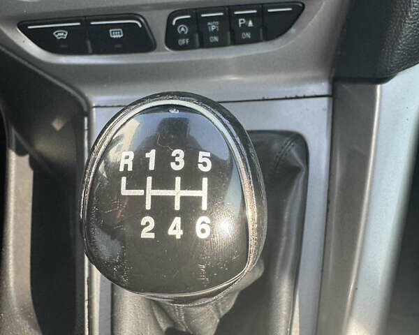 Черный Форд Фокус, объемом двигателя 1.6 л и пробегом 264 тыс. км за 6400 $, фото 16 на Automoto.ua