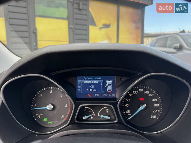 Чорний Форд Фокус, об'ємом двигуна 1.6 л та пробігом 233 тис. км за 8600 $, фото 48 на Automoto.ua