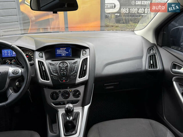 Чорний Форд Фокус, об'ємом двигуна 1.6 л та пробігом 249 тис. км за 7200 $, фото 29 на Automoto.ua