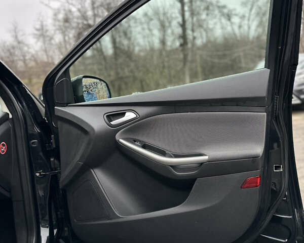 Чорний Форд Фокус, об'ємом двигуна 1.6 л та пробігом 269 тис. км за 6950 $, фото 11 на Automoto.ua