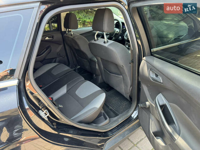 Черный Форд Фокус, объемом двигателя 1.6 л и пробегом 239 тыс. км за 8200 $, фото 16 на Automoto.ua