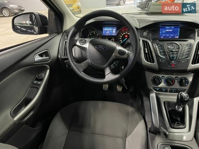 Черный Форд Фокус, объемом двигателя 1.6 л и пробегом 213 тыс. км за 7900 $, фото 42 на Automoto.ua