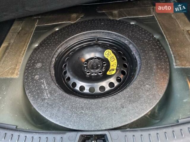 Черный Форд Фокус, объемом двигателя 1.6 л и пробегом 215 тыс. км за 8100 $, фото 42 на Automoto.ua