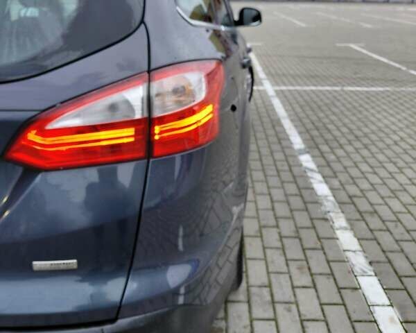 Черный Форд Фокус, объемом двигателя 1.6 л и пробегом 192 тыс. км за 6999 $, фото 13 на Automoto.ua