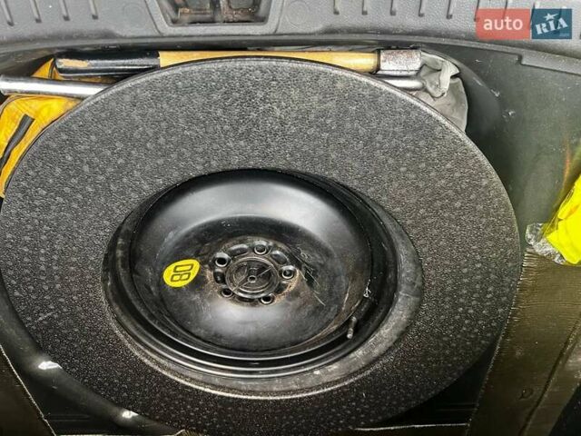 Черный Форд Фокус, объемом двигателя 2 л и пробегом 171 тыс. км за 8700 $, фото 1 на Automoto.ua