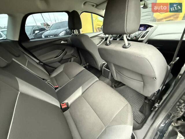 Чорний Форд Фокус, об'ємом двигуна 1.6 л та пробігом 249 тис. км за 7200 $, фото 27 на Automoto.ua