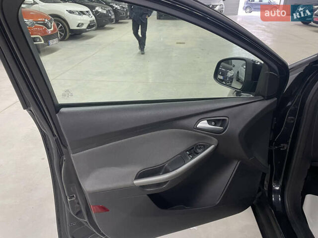 Чорний Форд Фокус, об'ємом двигуна 1.6 л та пробігом 212 тис. км за 7950 $, фото 22 на Automoto.ua