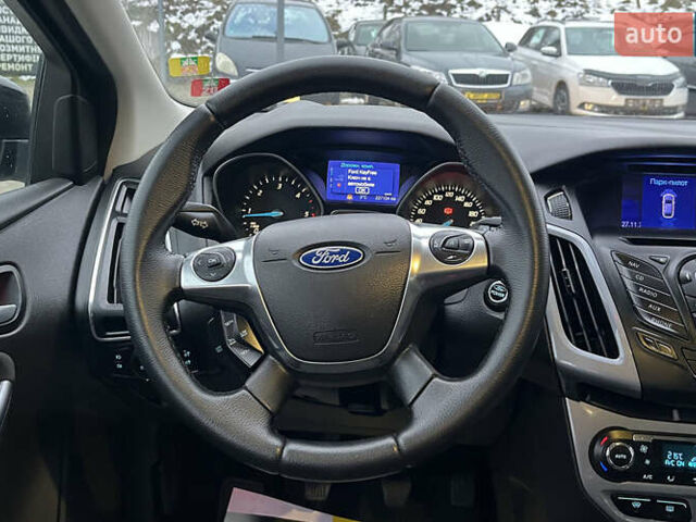 Черный Форд Фокус, объемом двигателя 1.6 л и пробегом 227 тыс. км за 8300 $, фото 8 на Automoto.ua