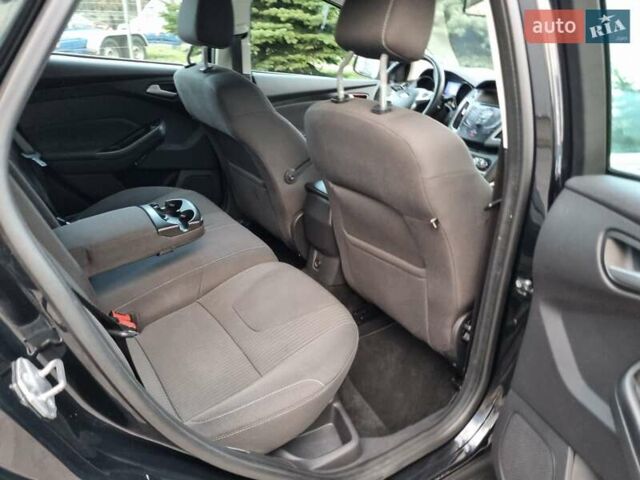 Черный Форд Фокус, объемом двигателя 1.6 л и пробегом 215 тыс. км за 8100 $, фото 39 на Automoto.ua