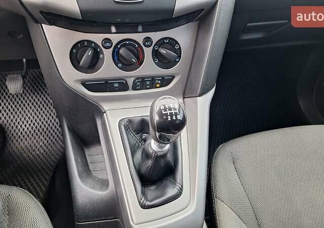 Чорний Форд Фокус, об'ємом двигуна 1.6 л та пробігом 282 тис. км за 6950 $, фото 14 на Automoto.ua