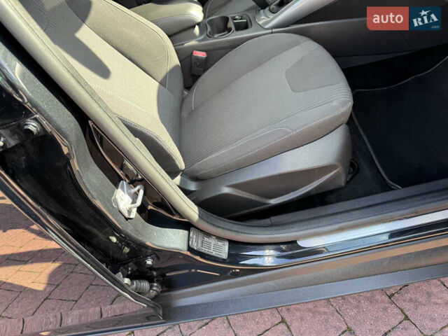 Чорний Форд Фокус, об'ємом двигуна 1.6 л та пробігом 227 тис. км за 8299 $, фото 61 на Automoto.ua