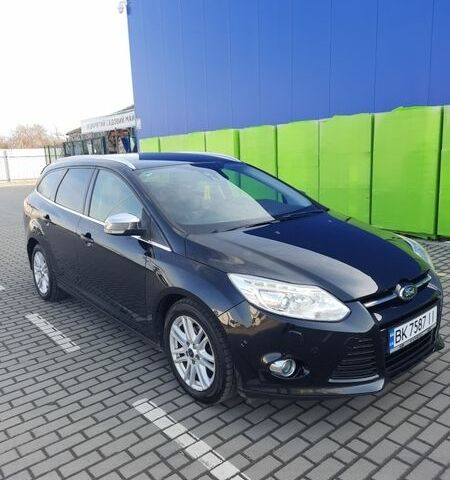 Черный Форд Фокус, объемом двигателя 1.6 л и пробегом 264 тыс. км за 8550 $, фото 3 на Automoto.ua