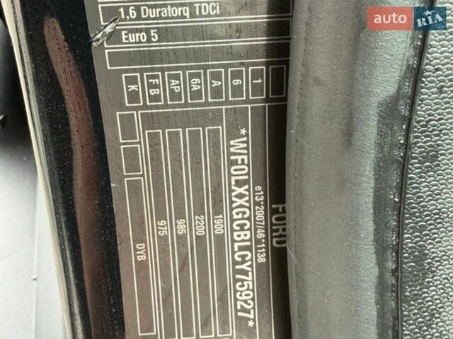 Черный Форд Фокус, объемом двигателя 1.6 л и пробегом 227 тыс. км за 8300 $, фото 61 на Automoto.ua