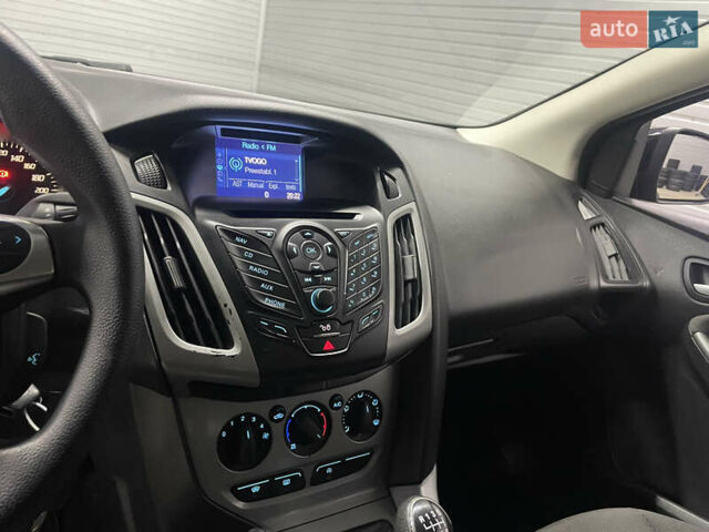 Черный Форд Фокус, объемом двигателя 1.6 л и пробегом 211 тыс. км за 7750 $, фото 36 на Automoto.ua