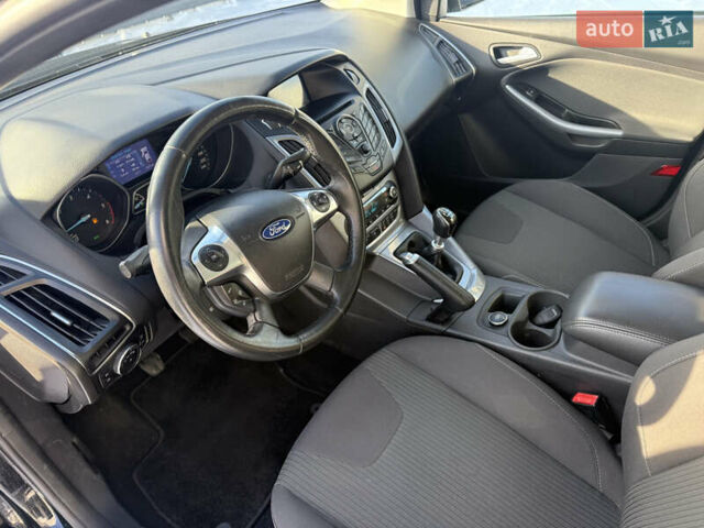 Черный Форд Фокус, объемом двигателя 1.6 л и пробегом 187 тыс. км за 8450 $, фото 18 на Automoto.ua