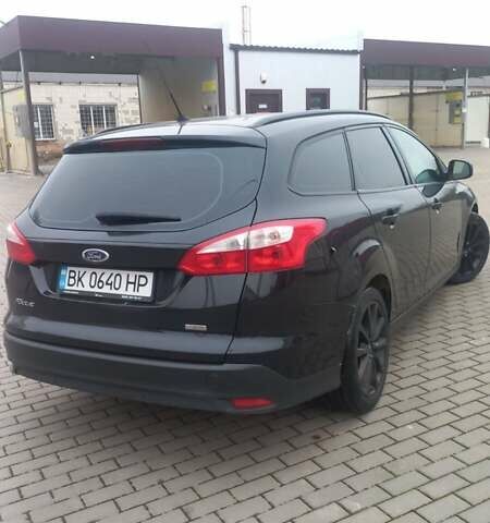 Черный Форд Фокус, объемом двигателя 1.56 л и пробегом 235 тыс. км за 7800 $, фото 3 на Automoto.ua