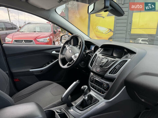 Чорний Форд Фокус, об'ємом двигуна 1.6 л та пробігом 233 тис. км за 8600 $, фото 4 на Automoto.ua