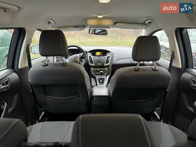 Чорний Форд Фокус, об'ємом двигуна 1.6 л та пробігом 227 тис. км за 8299 $, фото 24 на Automoto.ua