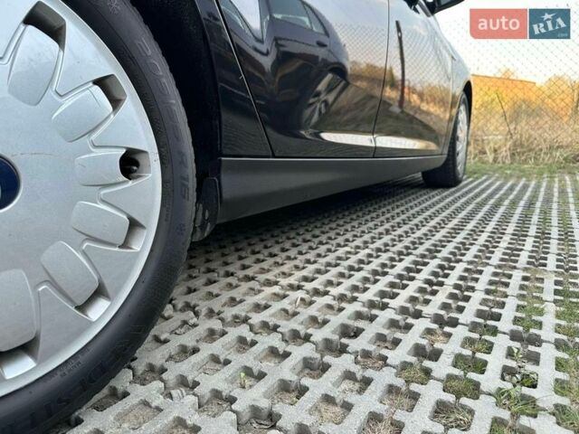 Черный Форд Фокус, объемом двигателя 1.6 л и пробегом 227 тыс. км за 7999 $, фото 21 на Automoto.ua