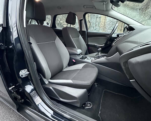 Чорний Форд Фокус, об'ємом двигуна 1.6 л та пробігом 269 тис. км за 6950 $, фото 37 на Automoto.ua