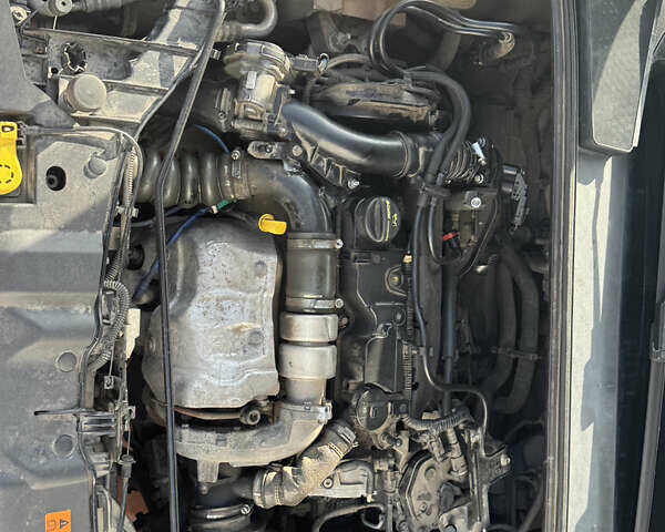 Черный Форд Фокус, объемом двигателя 1.56 л и пробегом 266 тыс. км за 6499 $, фото 13 на Automoto.ua