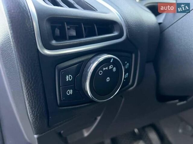 Чорний Форд Фокус, об'ємом двигуна 1.6 л та пробігом 295 тис. км за 7890 $, фото 19 на Automoto.ua