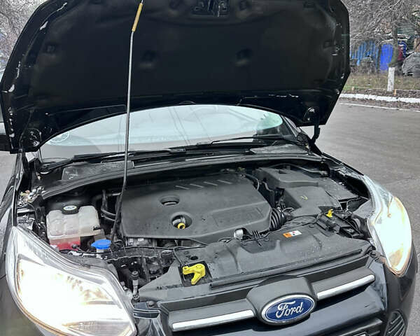 Чорний Форд Фокус, об'ємом двигуна 1.6 л та пробігом 269 тис. км за 6950 $, фото 54 на Automoto.ua