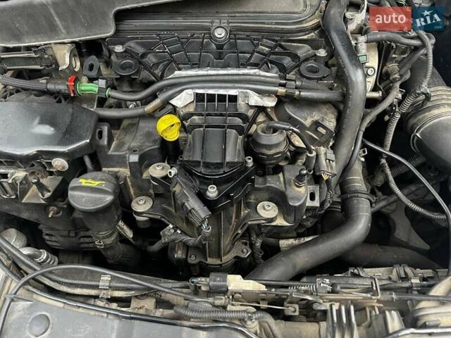 Черный Форд Фокус, объемом двигателя 2 л и пробегом 171 тыс. км за 8700 $, фото 11 на Automoto.ua