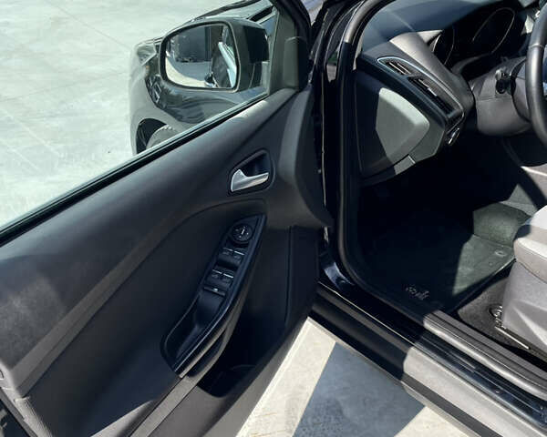 Чорний Форд Фокус, об'ємом двигуна 1.6 л та пробігом 248 тис. км за 6800 $, фото 39 на Automoto.ua