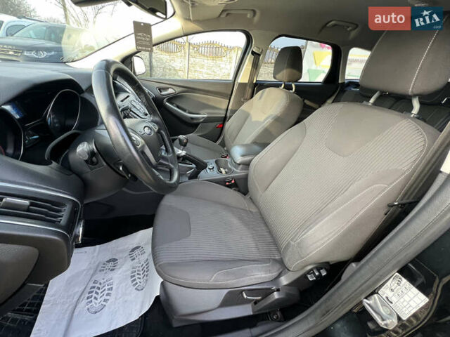 Черный Форд Фокус, объемом двигателя 1.6 л и пробегом 267 тыс. км за 7700 $, фото 13 на Automoto.ua