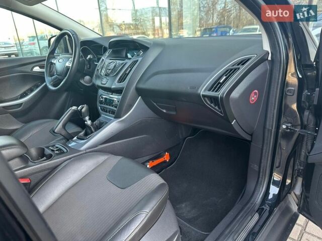 Черный Форд Фокус, объемом двигателя 1.6 л и пробегом 227 тыс. км за 8499 $, фото 43 на Automoto.ua