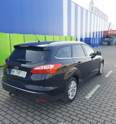 Черный Форд Фокус, объемом двигателя 1.6 л и пробегом 264 тыс. км за 8550 $, фото 5 на Automoto.ua