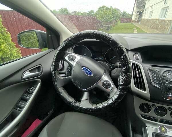 Черный Форд Фокус, объемом двигателя 1.6 л и пробегом 254 тыс. км за 7500 $, фото 13 на Automoto.ua