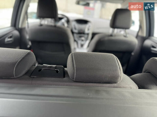 Черный Форд Фокус, объемом двигателя 1.6 л и пробегом 227 тыс. км за 7950 $, фото 63 на Automoto.ua