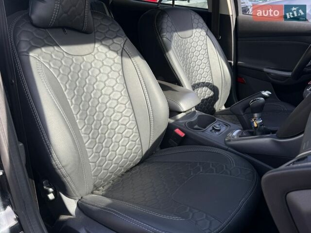 Чорний Форд Фокус, об'ємом двигуна 1.56 л та пробігом 213 тис. км за 8500 $, фото 34 на Automoto.ua