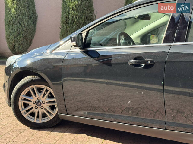 Чорний Форд Фокус, об'ємом двигуна 1.6 л та пробігом 227 тис. км за 8299 $, фото 36 на Automoto.ua