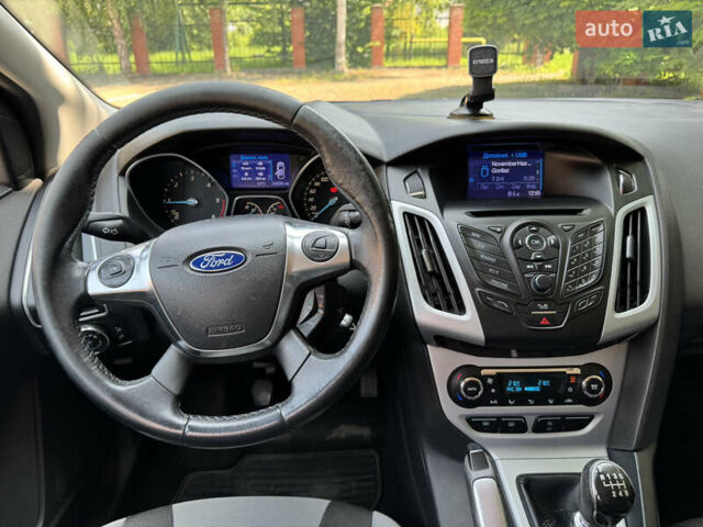 Черный Форд Фокус, объемом двигателя 1.6 л и пробегом 239 тыс. км за 8200 $, фото 19 на Automoto.ua