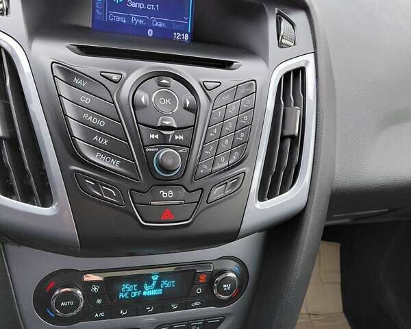 Черный Форд Фокус, объемом двигателя 1.6 л и пробегом 192 тыс. км за 6999 $, фото 17 на Automoto.ua