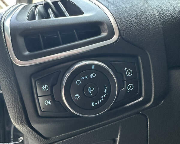 Чорний Форд Фокус, об'ємом двигуна 1.6 л та пробігом 224 тис. км за 7500 $, фото 38 на Automoto.ua