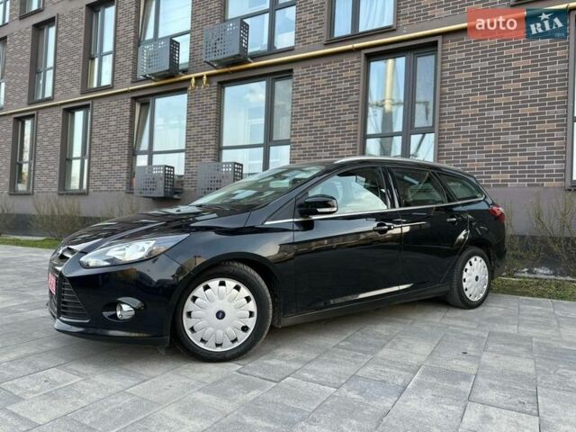 Черный Форд Фокус, объемом двигателя 1.6 л и пробегом 227 тыс. км за 7999 $, фото 7 на Automoto.ua