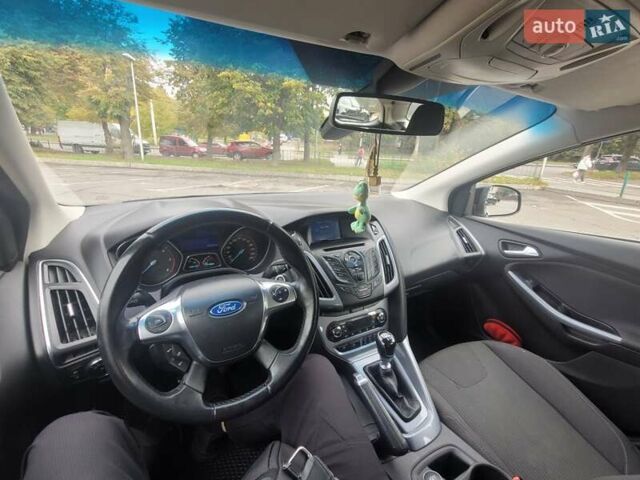 Черный Форд Фокус, объемом двигателя 1.56 л и пробегом 296 тыс. км за 7800 $, фото 12 на Automoto.ua