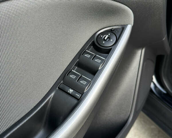 Чорний Форд Фокус, об'ємом двигуна 1.6 л та пробігом 224 тис. км за 7500 $, фото 34 на Automoto.ua