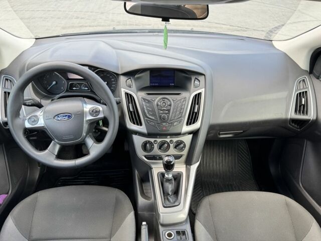 Форд Фокус 2013 в Луцке на Automoto.ua Черный Форд Фокус, объемом двигателя 1.6 л и пробегом 237 тыс. км за 6900 $, фото 7 на Automoto.ua